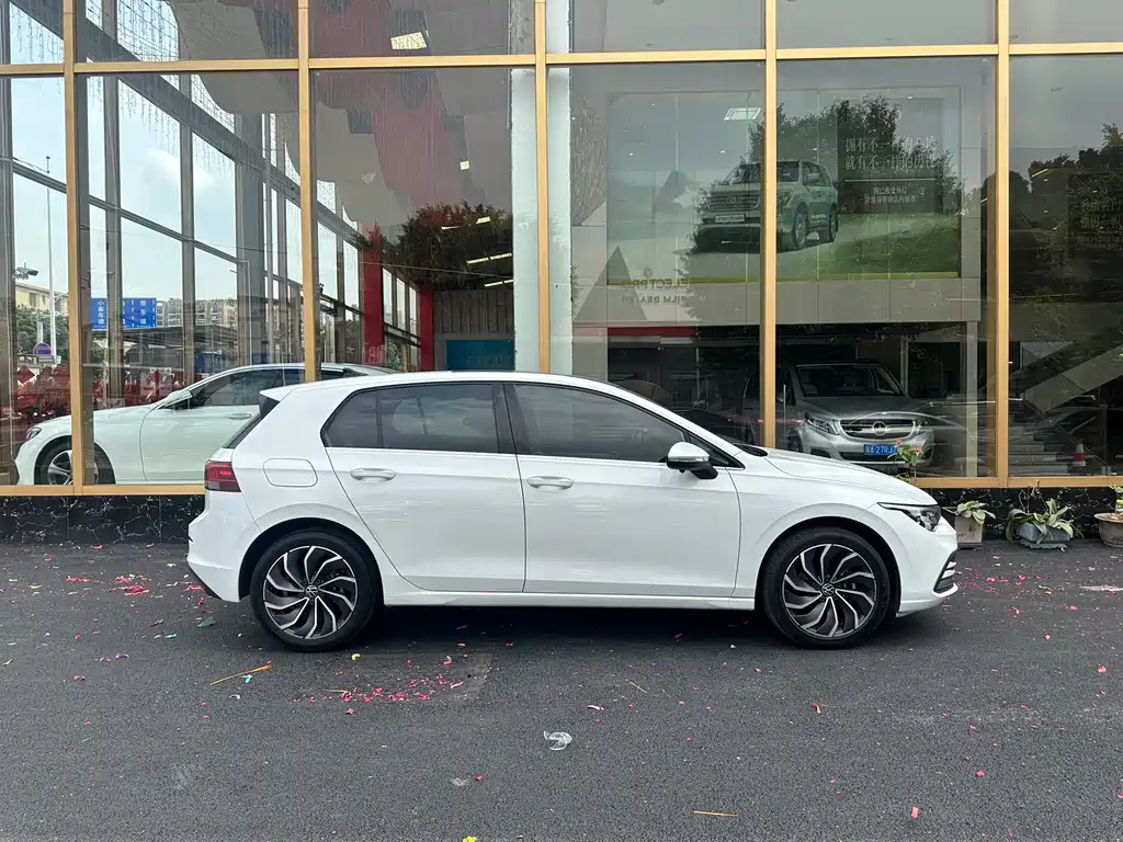 Golf 2021 280TSI DSG Pro First Edition купить на сайте DeffCars