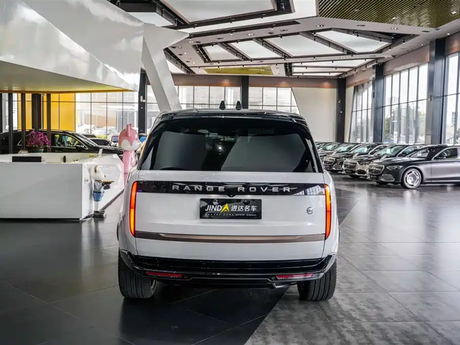 Range Rover 2023 4.4 V8 SV Honor Creation Extended Edition купить на сайте DeffCars