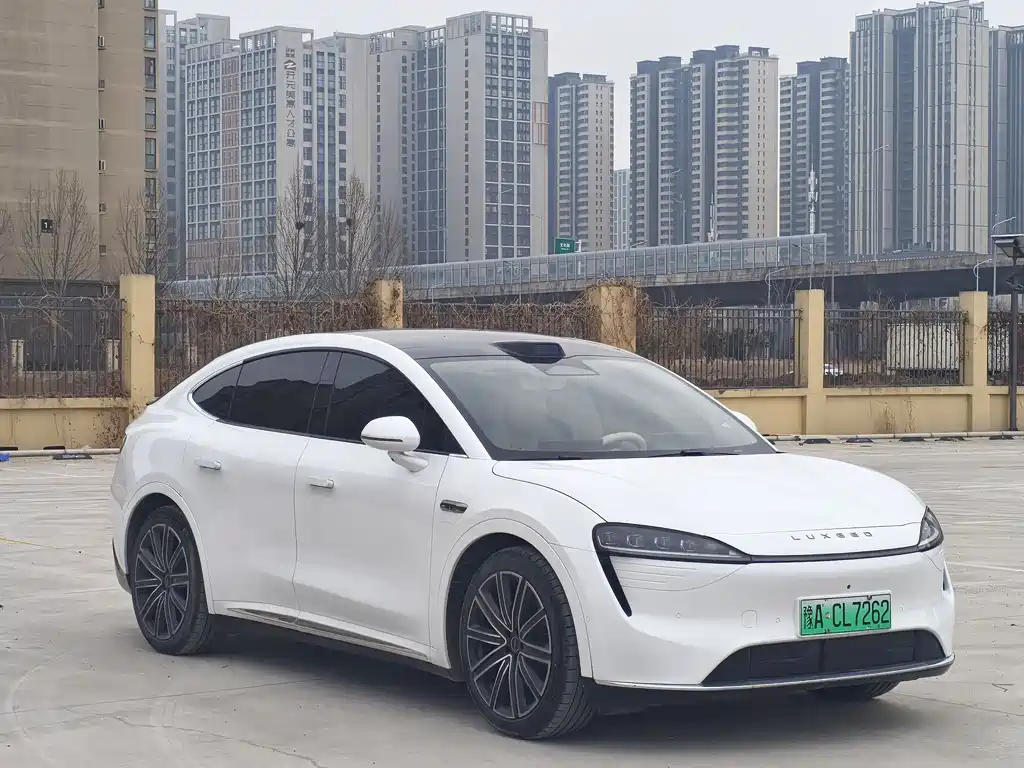 Zhijie R7 2024 pure electric 802km Max купить на сайте DeffCars