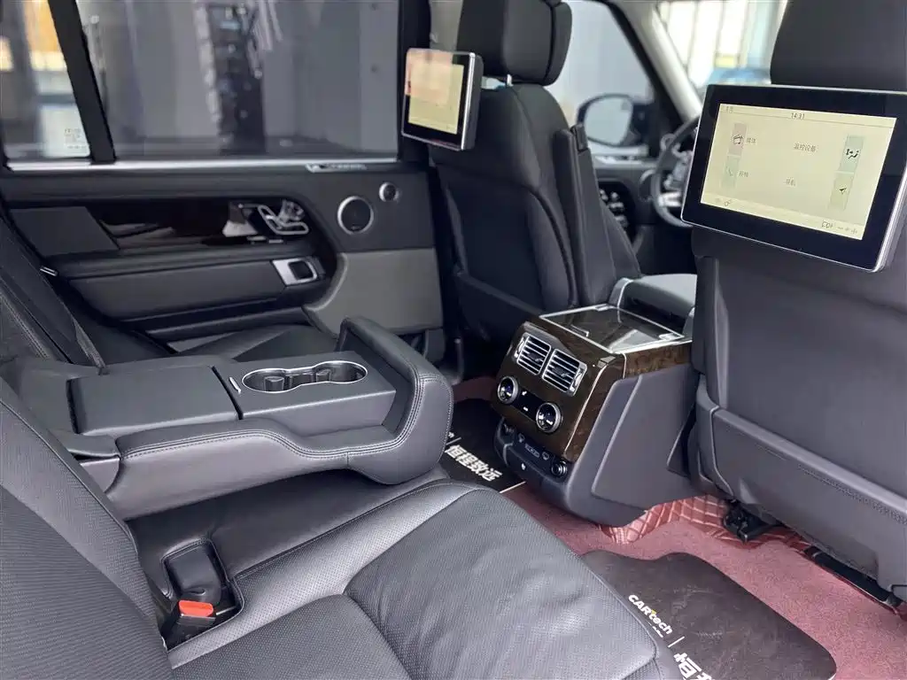 Range Rover 2022 3.0 L6 400PS Legendary Extended Classic Edition купить на сайте DeffCars