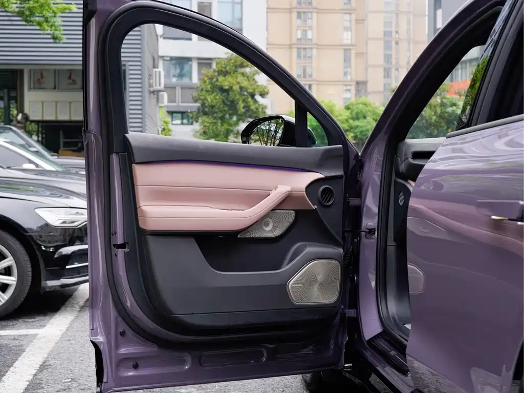 NIO EC6 2025 model 75kWh купить на сайте DeffCars