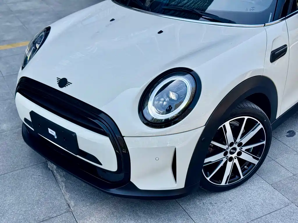 MINI 2023 1.5T COOPER Artist Five-Door Edition купить на сайте DeffCars