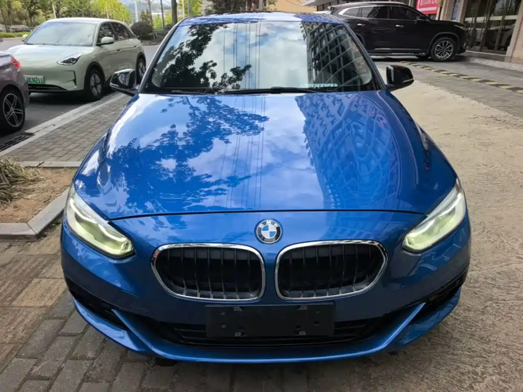 BMW 1 Series 2017 120i Design Package купить на сайте DeffCars
