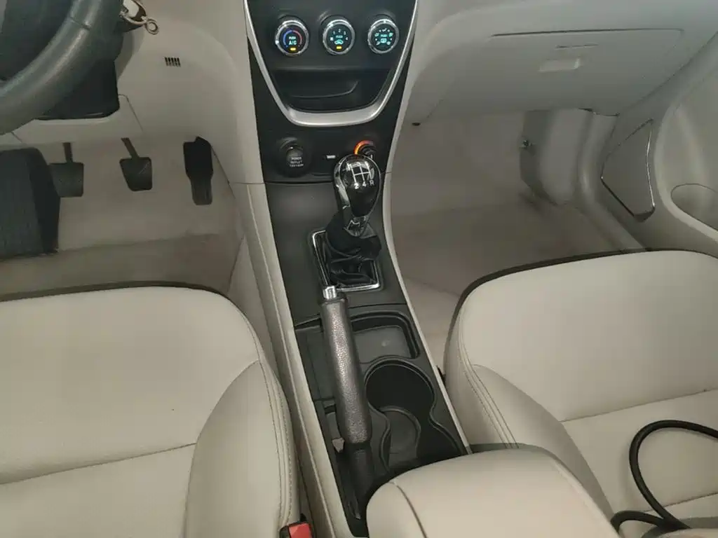 Yuanjing 2015 1.5L manual happiness type купить на сайте DeffCars