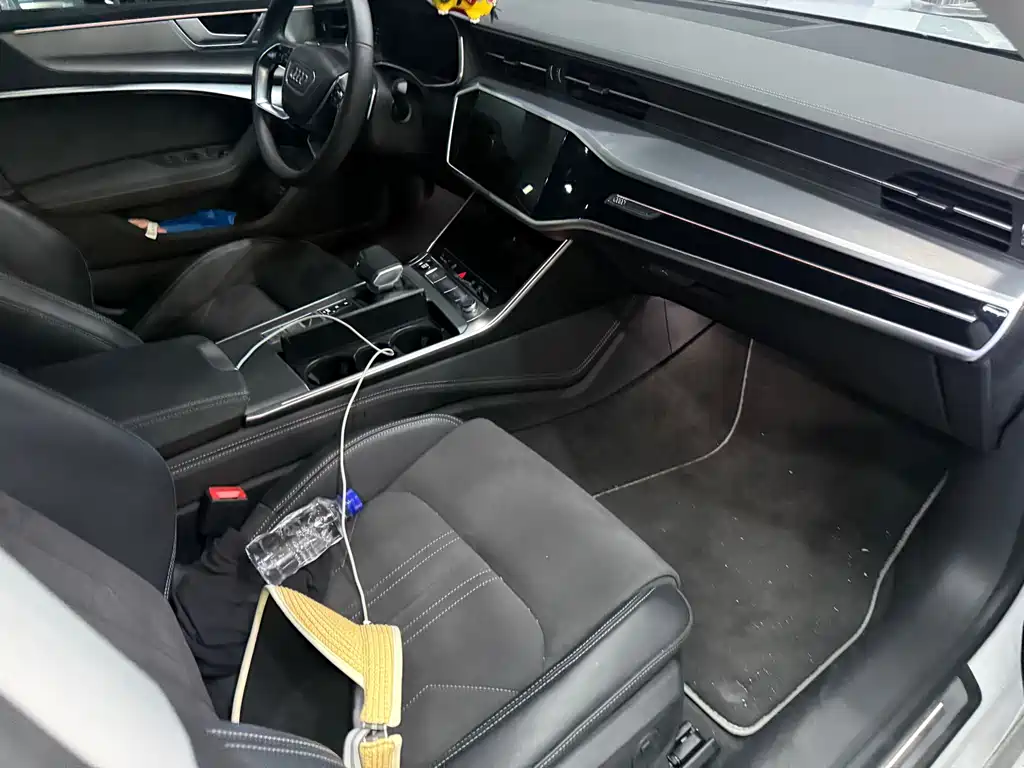 Audi A7L 2024 45 TFSI luxury model купить на сайте DeffCars