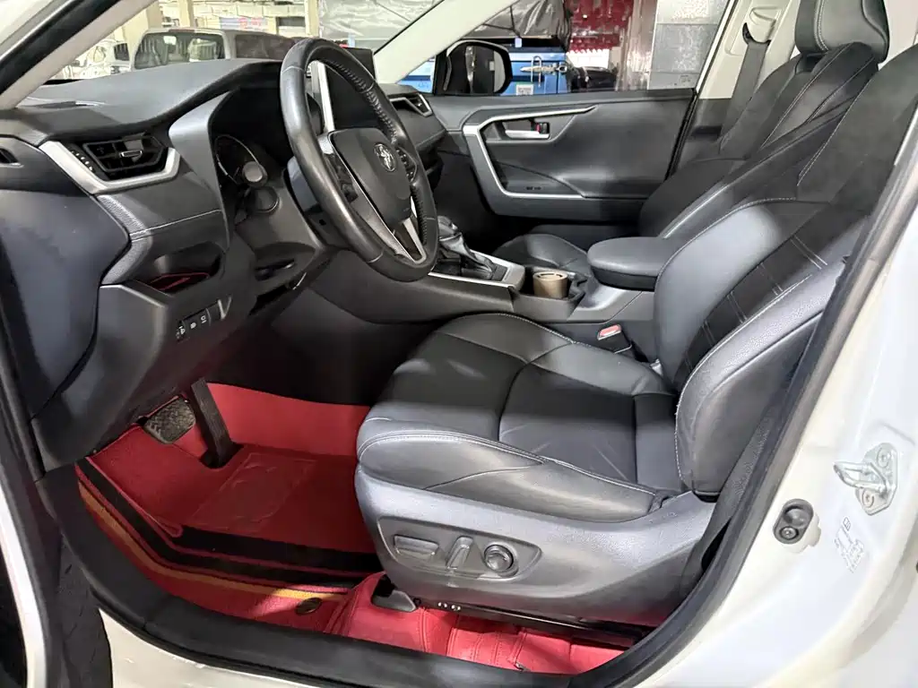Wilanda 2023 2.0L CVT two-wheel drive luxury PLUS version купить на сайте DeffCars
