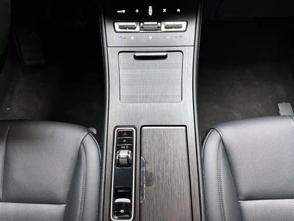 Adventurer 2023 2.0T two-wheel drive exclusive edition купить на сайте DeffCars