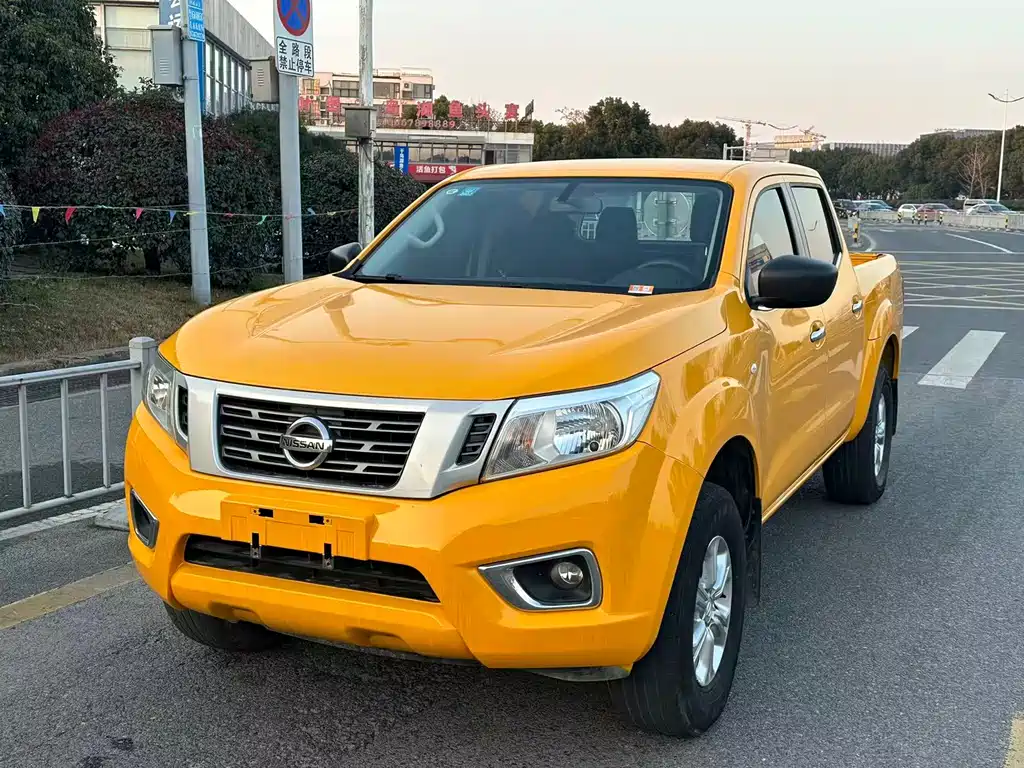 Navara 2021 2.5L facelift manual two-wheel drive smart model QR25 купить на сайте DeffCars