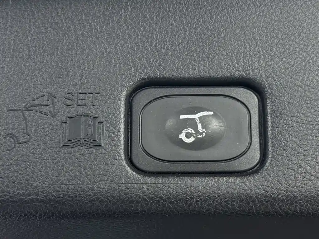 Ruijie 2016 EcoBoost 245 four-wheel drive Zunrui model 7 seats купить на сайте DeffCars