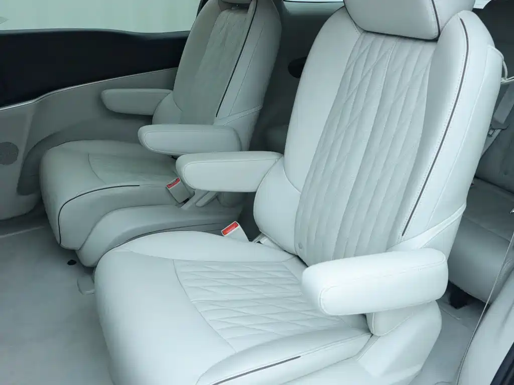 Buick GL8 2021 Land Business Class 652T Luxury купить на сайте DeffCars