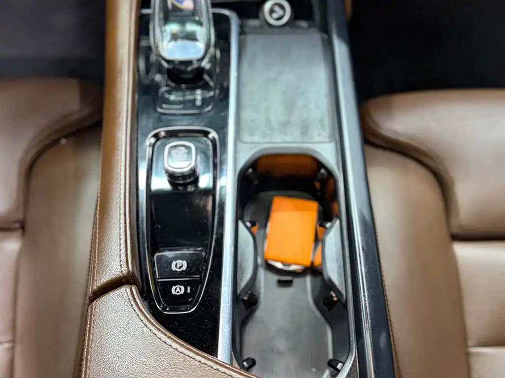 Volvo S90 2022 B5 Zhiyuan Luxury Edition купить на сайте DeffCars