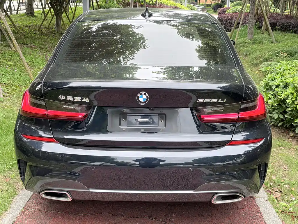 BMW 3 Series 2022 325i M Sports Package купить на сайте DeffCars