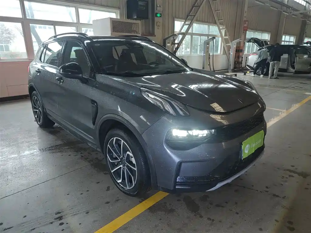 Lynk & Co 01 2023 1.5TD EM-F PM купить на сайте DeffCars