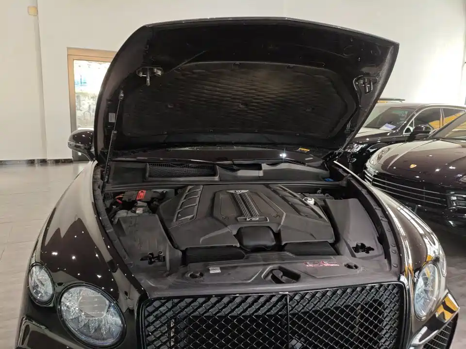Bentayga 2021 4.0T V8 купить на сайте DeffCars
