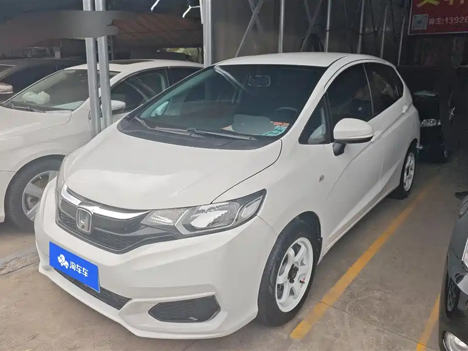 Fit 2018 1.5L CVT Comfort Edition купить на сайте DeffCars
