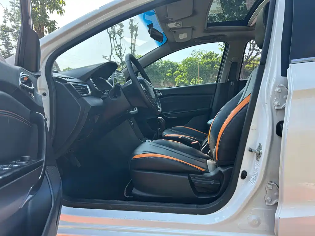 Baojun 310 2016 1.2L manual luxury model купить на сайте DeffCars