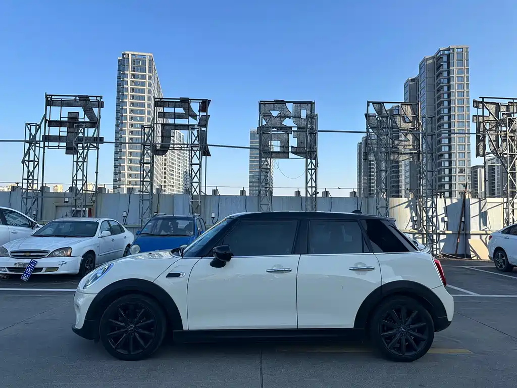 MINI 2021 1.5T COOPER Artist Five-Door Edition купить на сайте DeffCars