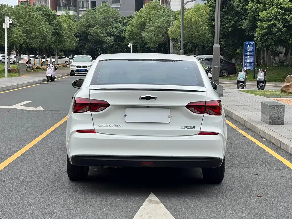 Cruze 2022 320 Automatic Sunroof Edition купить на сайте DeffCars