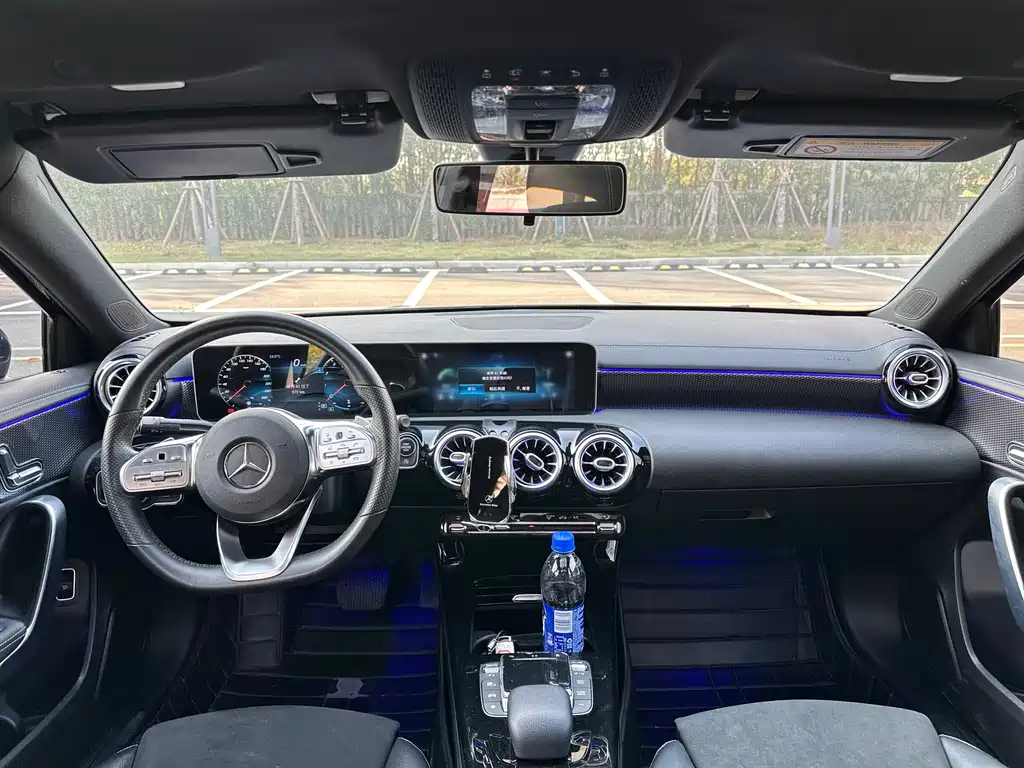 Mercedes-Benz A-Class 2020 Facelift A 200 L Sports Sedan Fashionable купить на сайте DeffCars