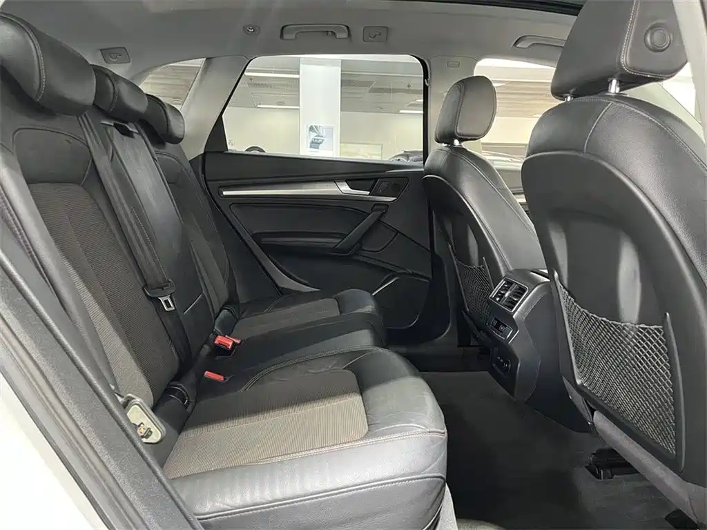 Audi Q5L 2018 45 TFSI Exclusive Fashion Type National V купить на сайте DeffCars