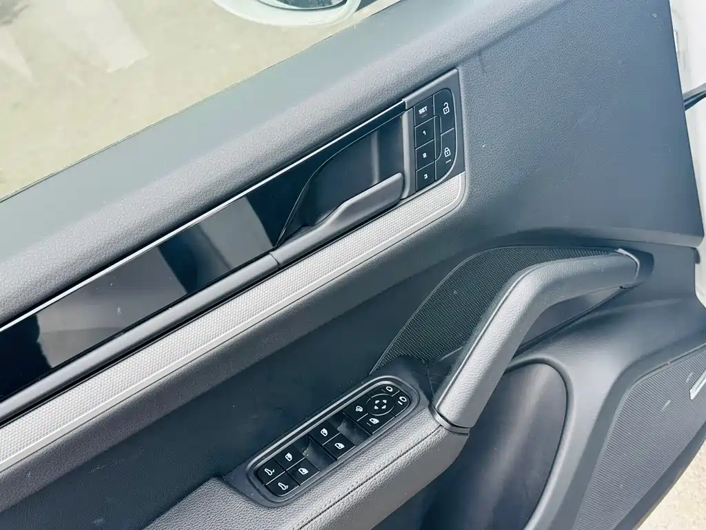 Cayenne 2024 Cayenne 3.0T купить на сайте DeffCars