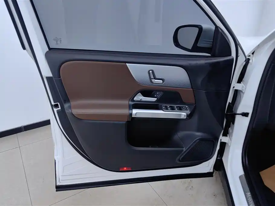 Mercedes-Benz GLB 2023 GLB 200 Fashion Model купить на сайте DeffCars