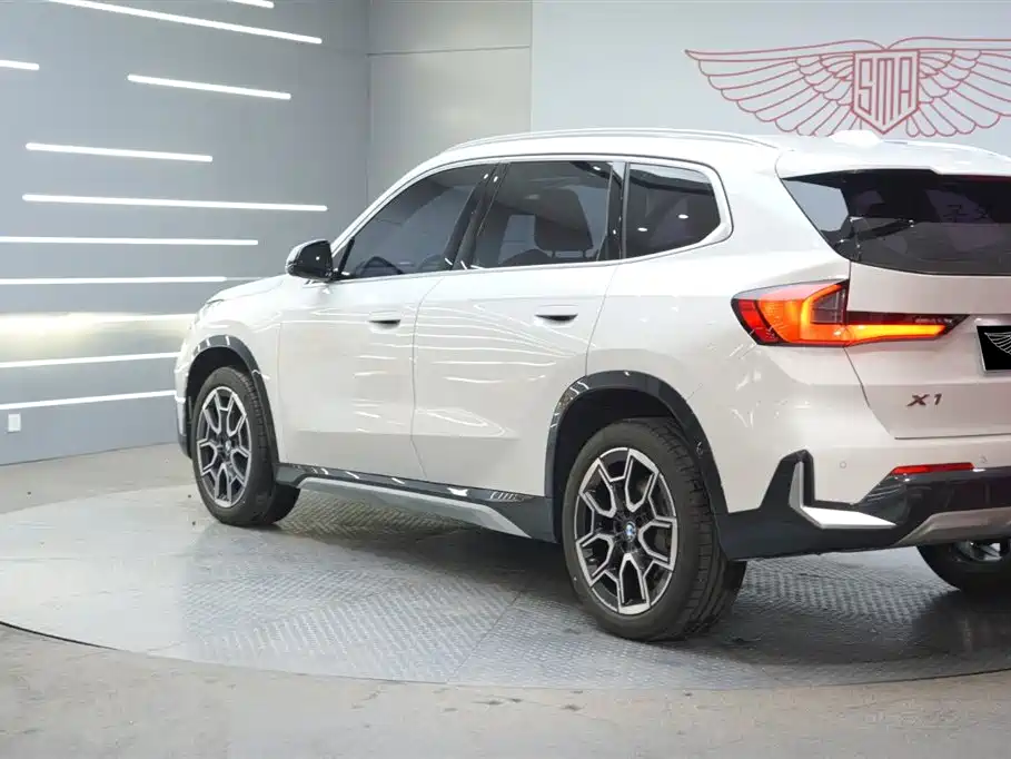 BMW X1 2024 sDrive25Li X Design Package купить на сайте DeffCars