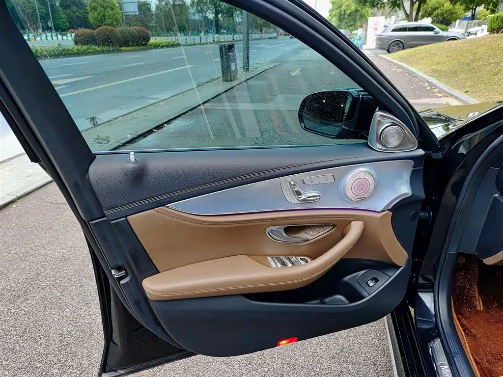 Mercedes-Benz E-Class 2023 facelift E 300 L sporty and stylish купить на сайте DeffCars