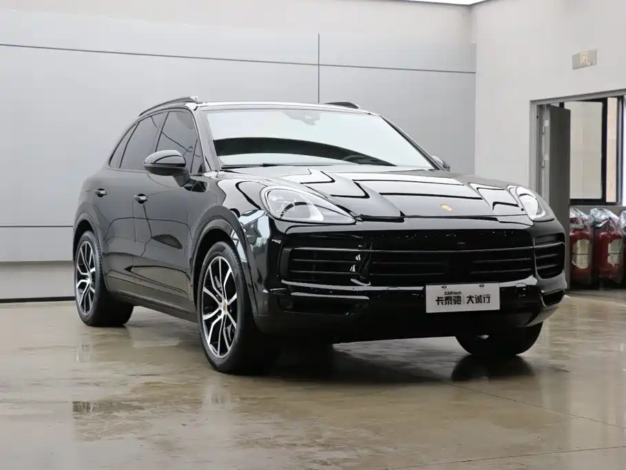 Cayenne 2023 3.0T Platinum Edition купить на сайте DeffCars