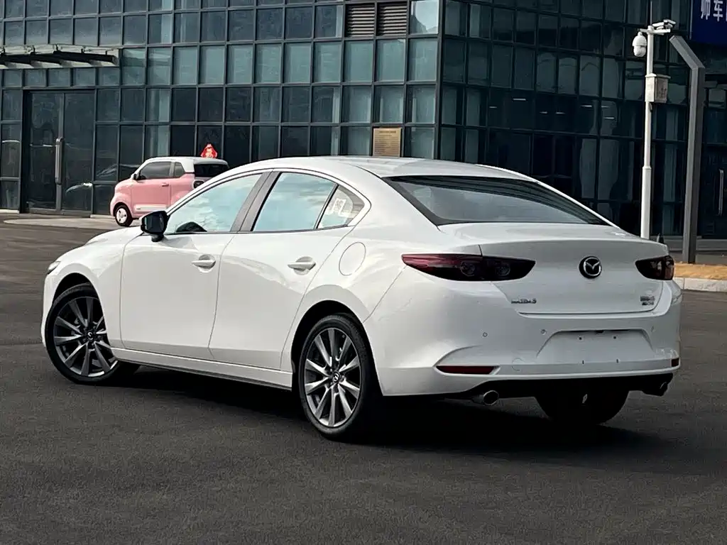 Mazda3 Angkesela 2023 2.0L Automatic Premium Edition купить на сайте DeffCars