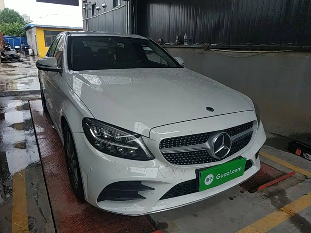 Mercedes C-Class 2019 C 180 L stylish and sporty version купить на сайте DeffCars