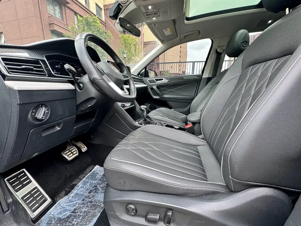 Tiguan L 2023 facelift 330TSI automatic two-wheel drive R-Line version купить на сайте DeffCars
