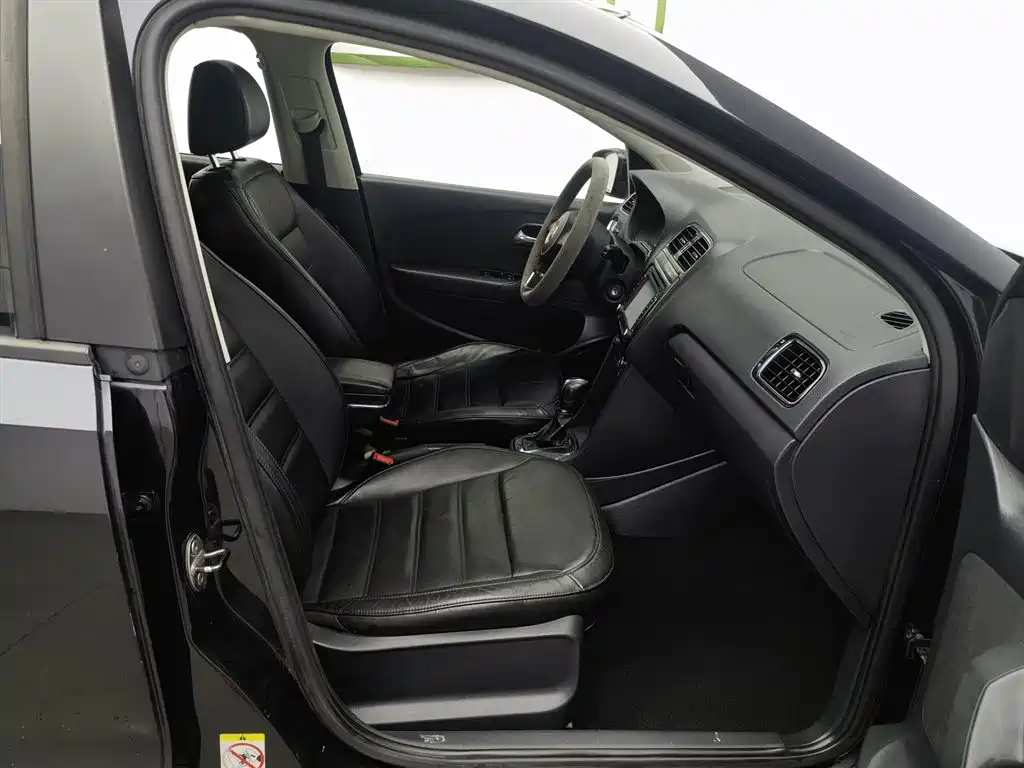 Polo 2011 1.4L automatic cool version купить на сайте DeffCars