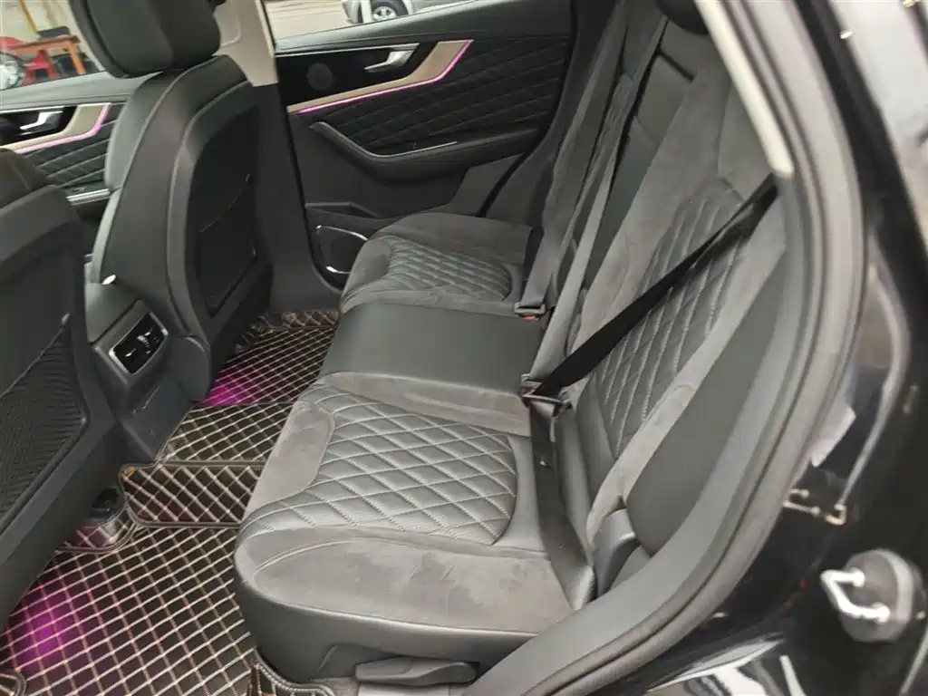 Hongqi HS5 2019 2.0T Zhilian Flagship Edition купить на сайте DeffCars