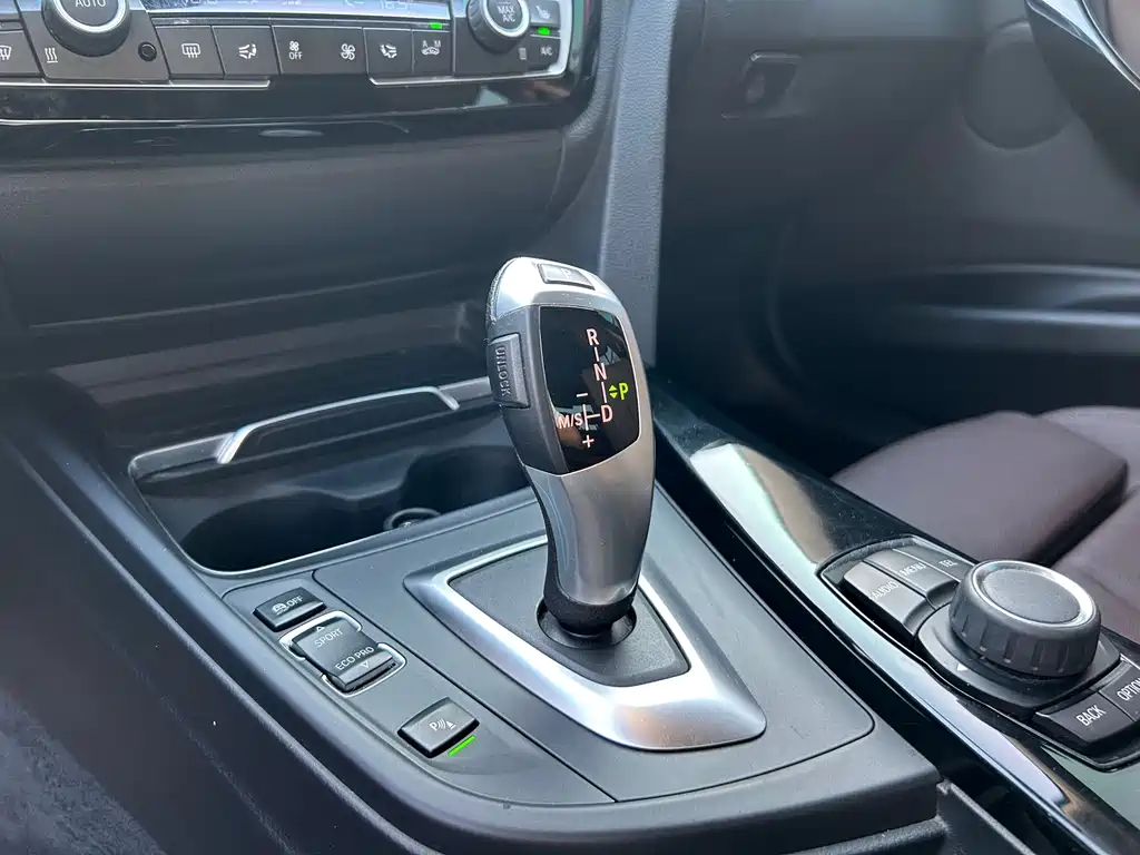BMW 3 Series 2018 320Li xDrive Fashion Edition купить на сайте DeffCars