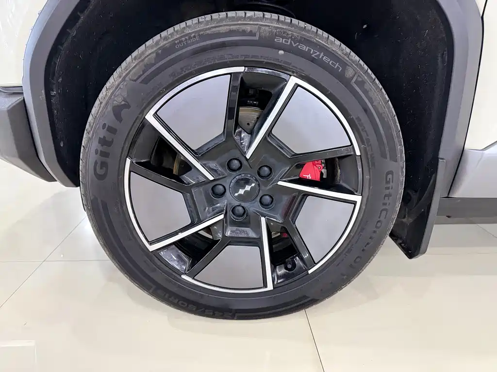 Titanium 3 2025 501KM four-wheel drive Ultra version купить на сайте DeffCars