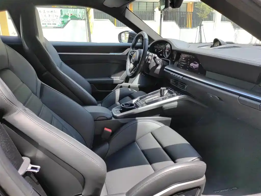 Porsche 911 2022 Turbo S 3.7T купить на сайте DeffCars