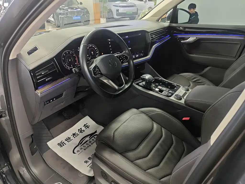 Touareg 2022 3.0TSI Ruixiang Edition Obsidian Sports Package купить на сайте DeffCars