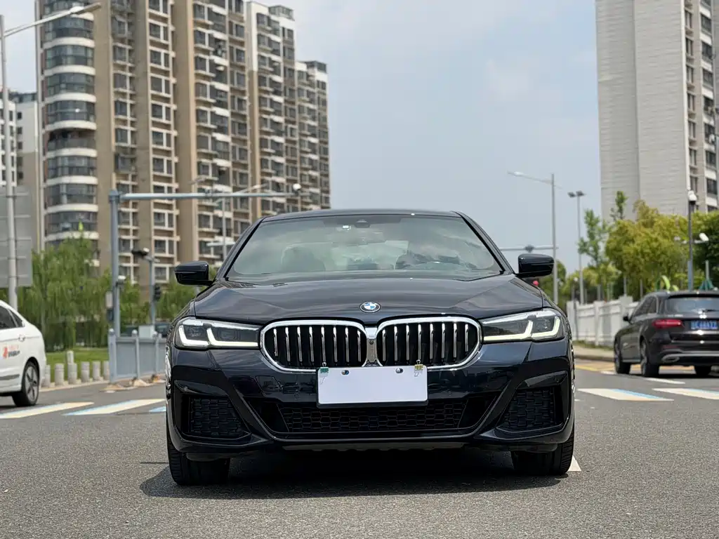 BMW 5 Series 2021 facelift 530Li leading M sports package купить на сайте DeffCars