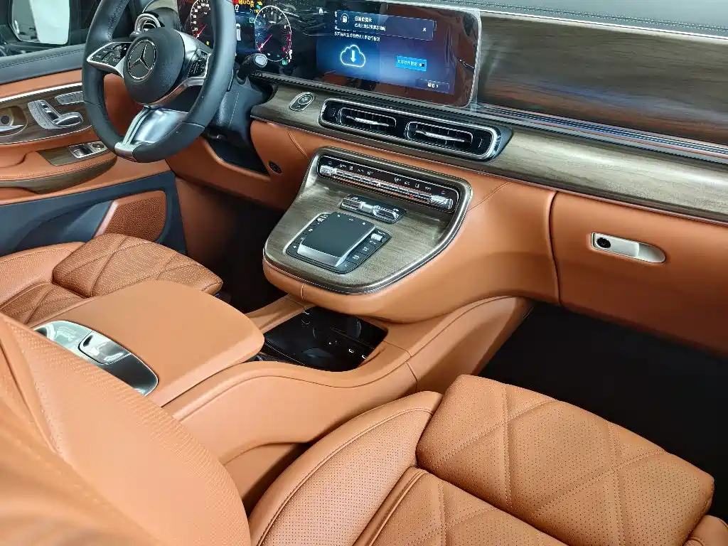 Mercedes-Benz V-Class 2024 V 300 L Long Wheelbase Premium Edition купить на сайте DeffCars