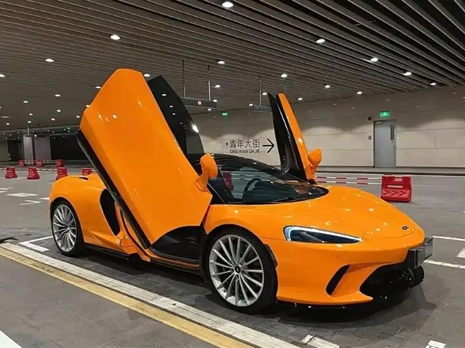 McLaren GT 2022 4.0T standard model купить на сайте DeffCars