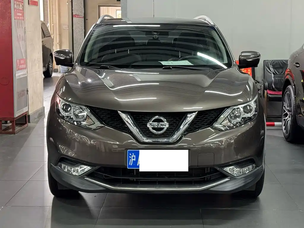 Qashqai 2017 2.0L CVT Deluxe Edition National V купить на сайте DeffCars