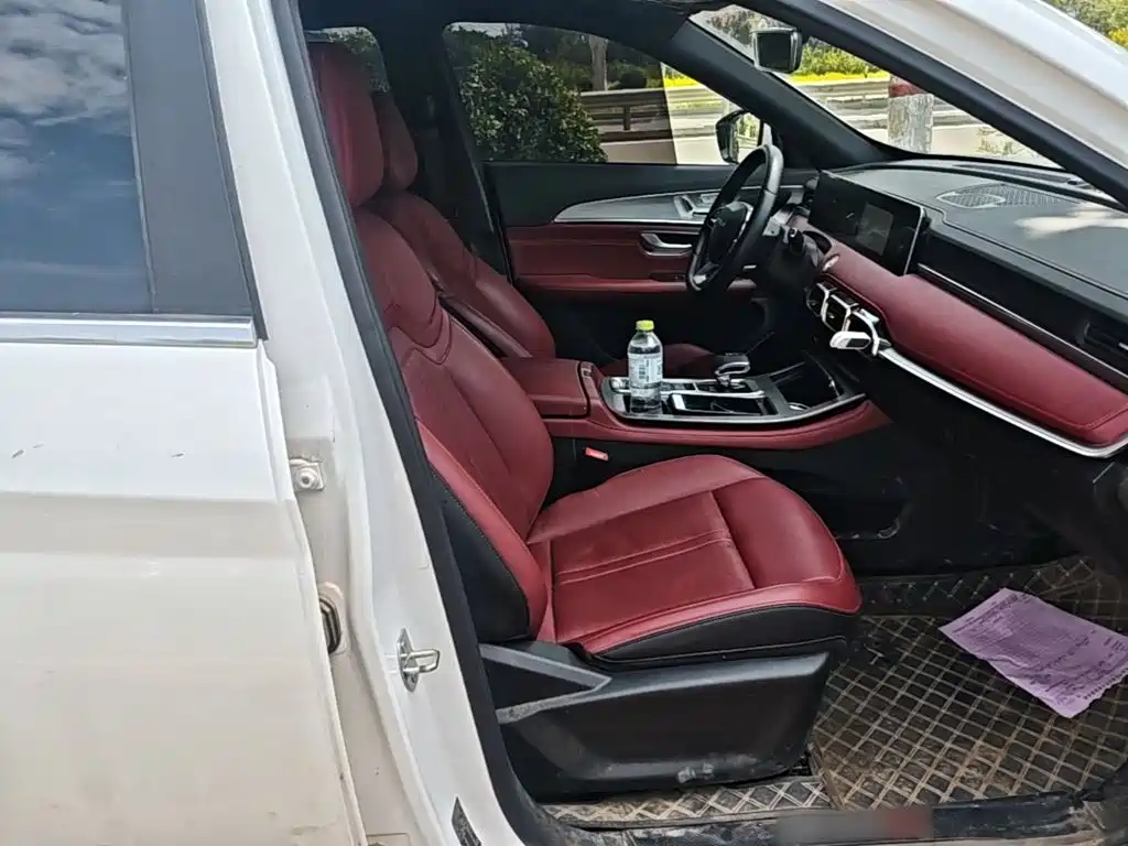Jietu X70 PLUS 2025 Champion Edition 1.5T DCT Champion MAX+ 7 seats купить на сайте DeffCars