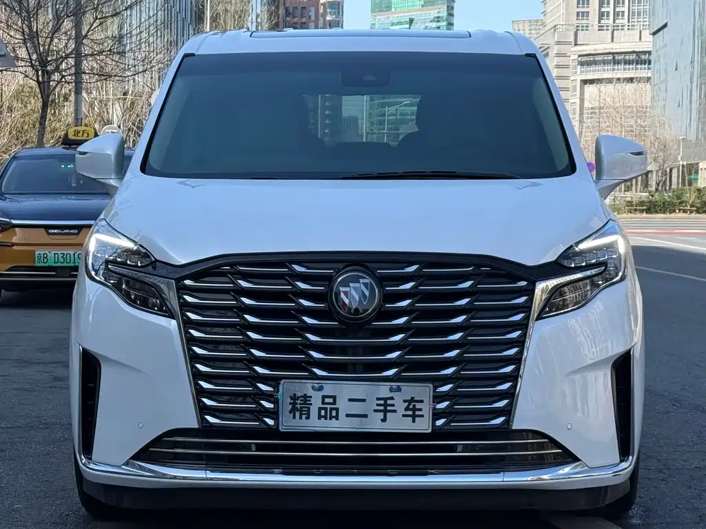 Buick GL8 2023 ES Lu Zun Exclusive Model купить на сайте DeffCars