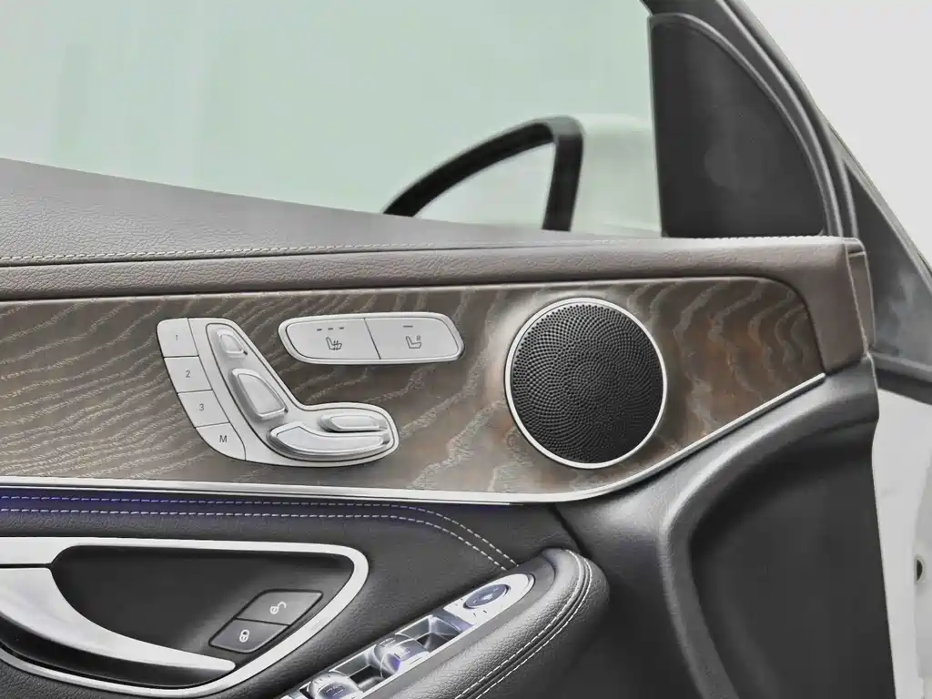 Mercedes-Benz GLC 2020 facelift GLC 300 L 4MATIC dynamic купить на сайте DeffCars