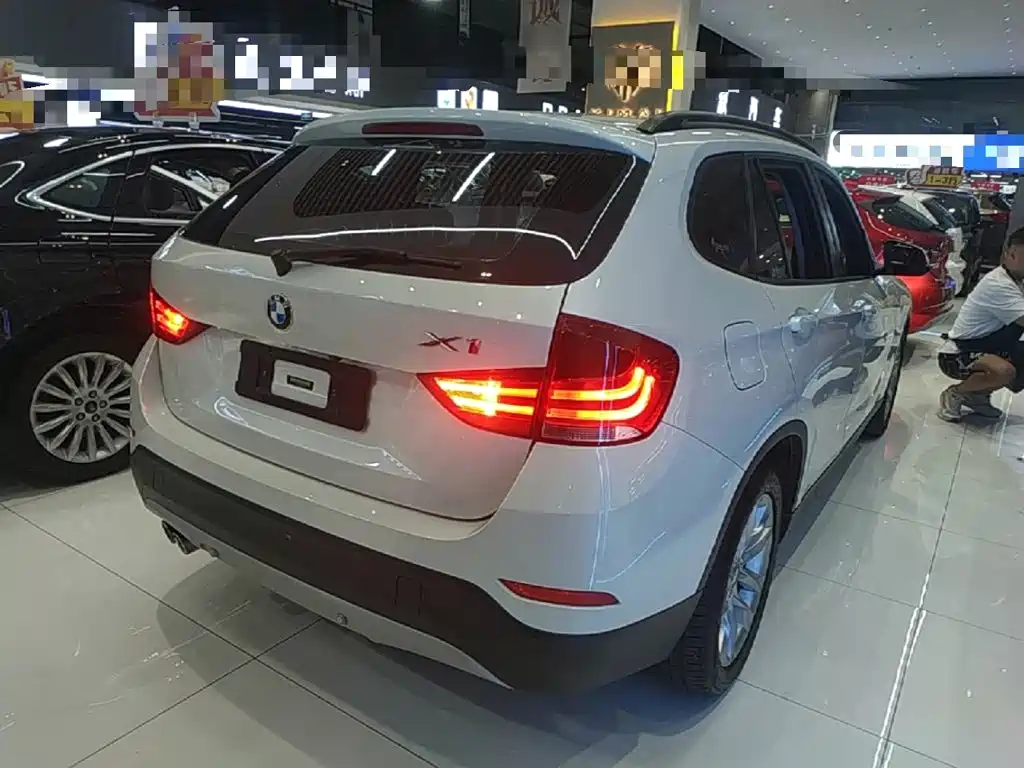 BMW X1 2015 sDrive18i stylish upgraded version купить на сайте DeffCars