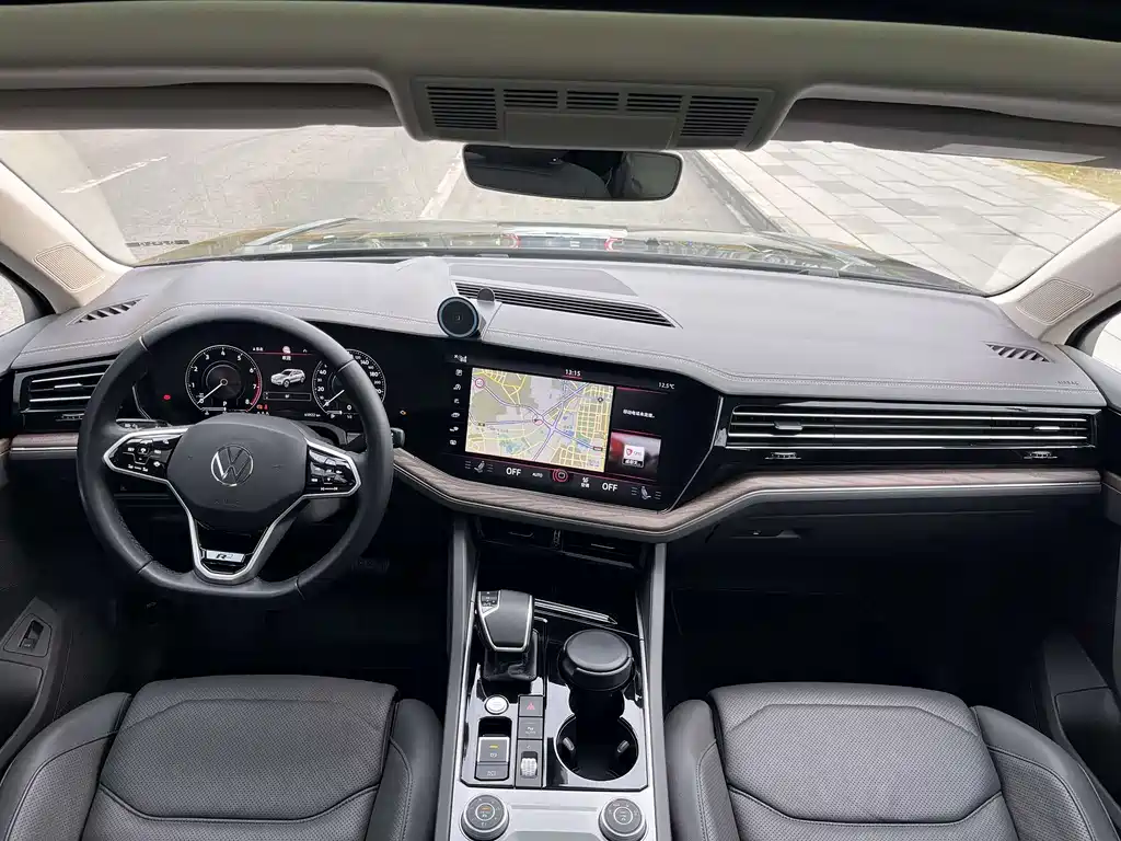 Touareg 2022 3.0TSI Ruixiang Edition Classic Sports Package купить на сайте DeffCars