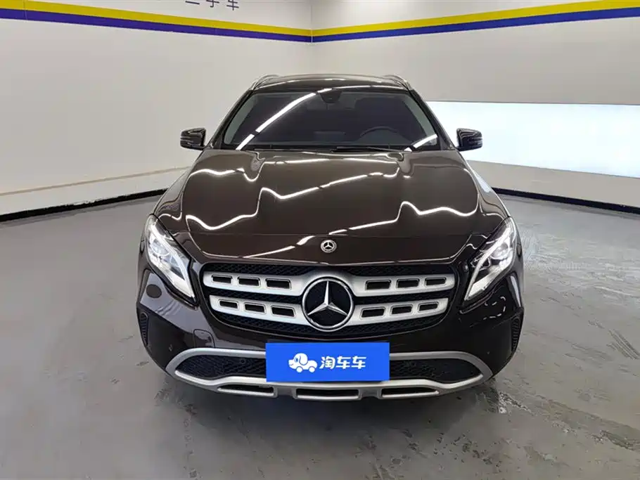 Mercedes-Benz GLA 2018 GLA 200 Fashion Model купить на сайте DeffCars