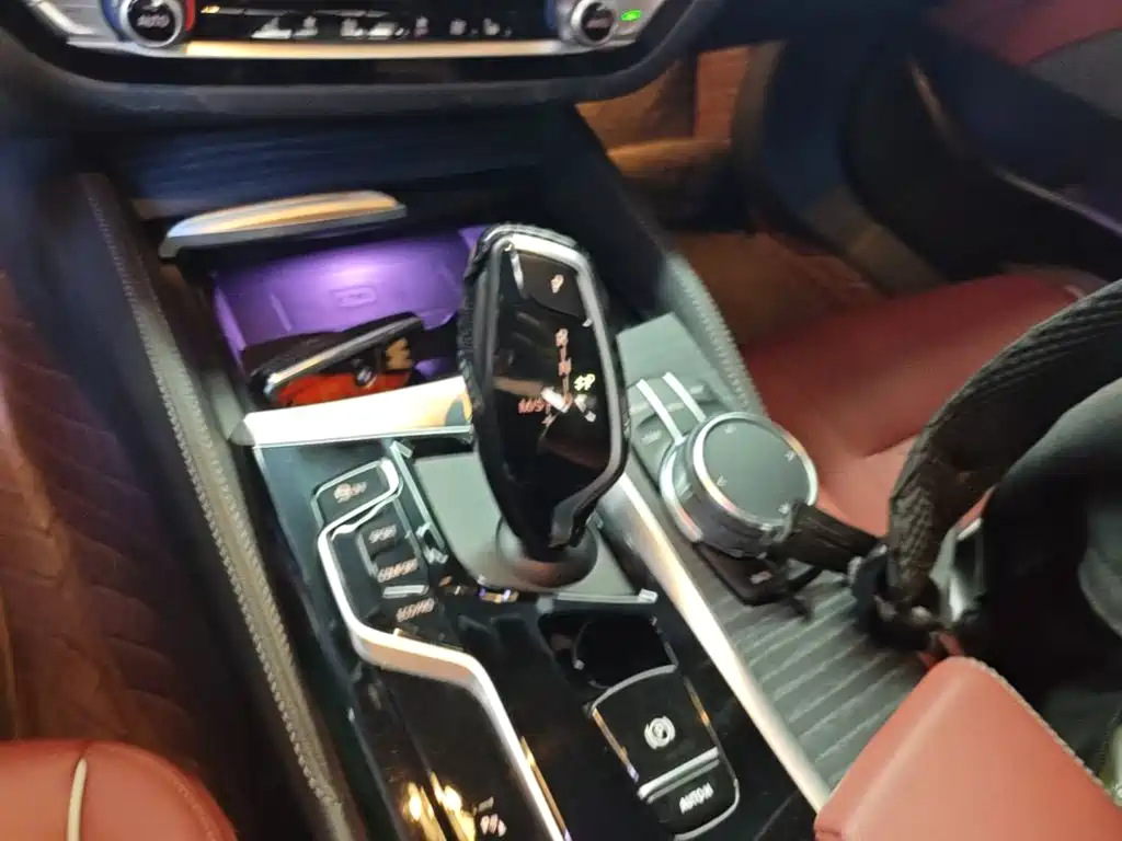 BMW 5 Series 2022 facelift 2 530Li leading M sports package купить на сайте DeffCars