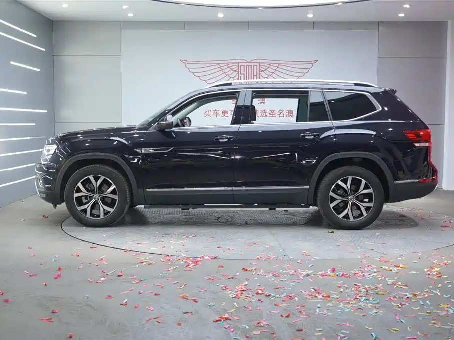 Touron 2020 facelift 330TSI two-wheel drive luxury version купить на сайте DeffCars